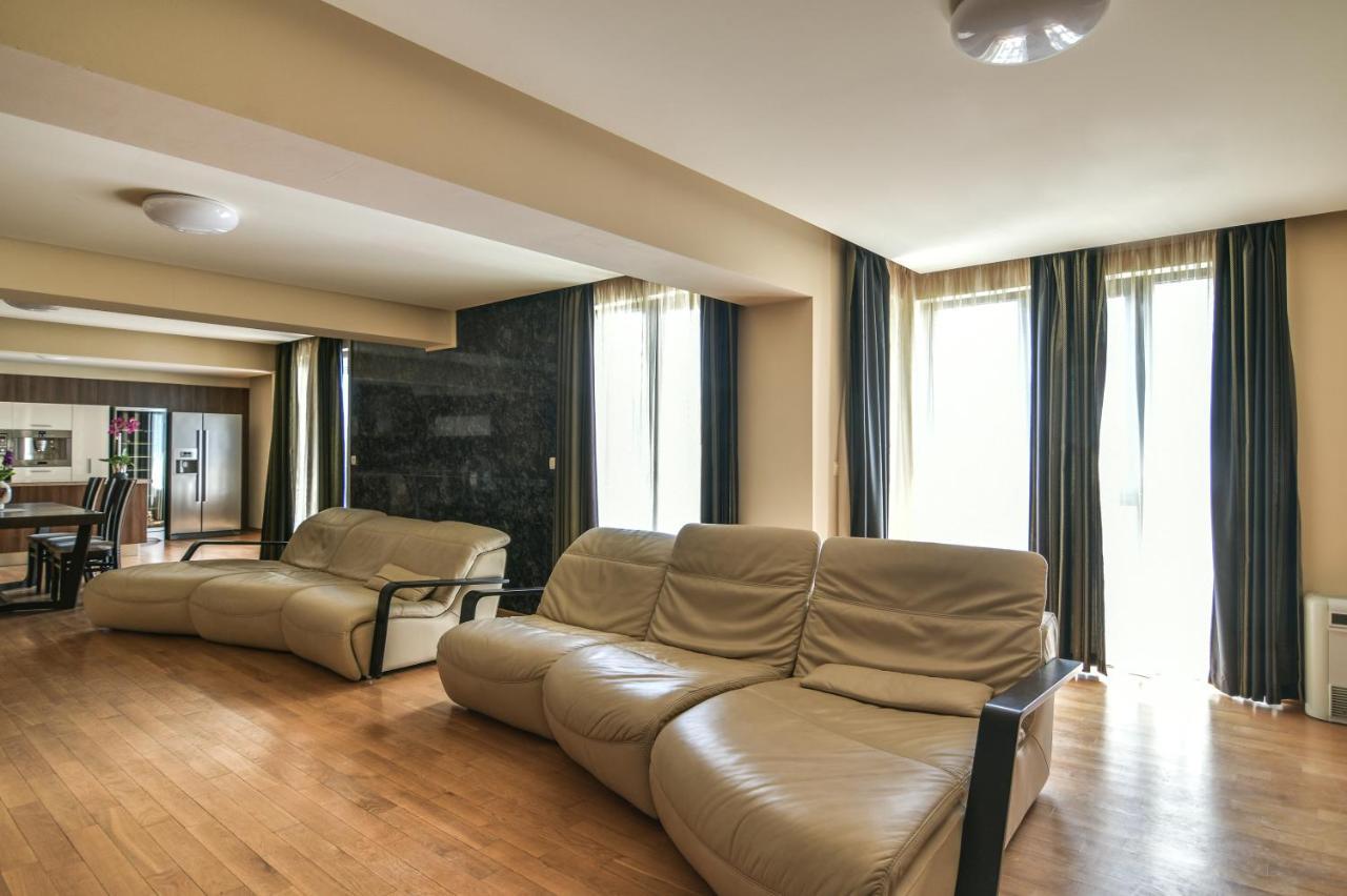 Central Flat With Monster Living Room Varna Exteriér fotografie