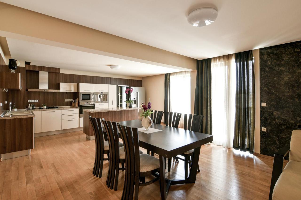 Central Flat With Monster Living Room Varna Exteriér fotografie