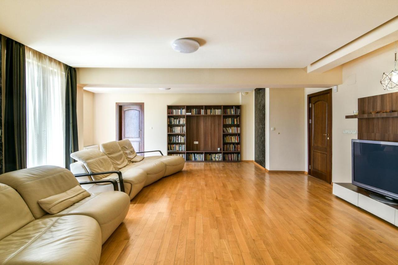 Central Flat With Monster Living Room Varna Exteriér fotografie